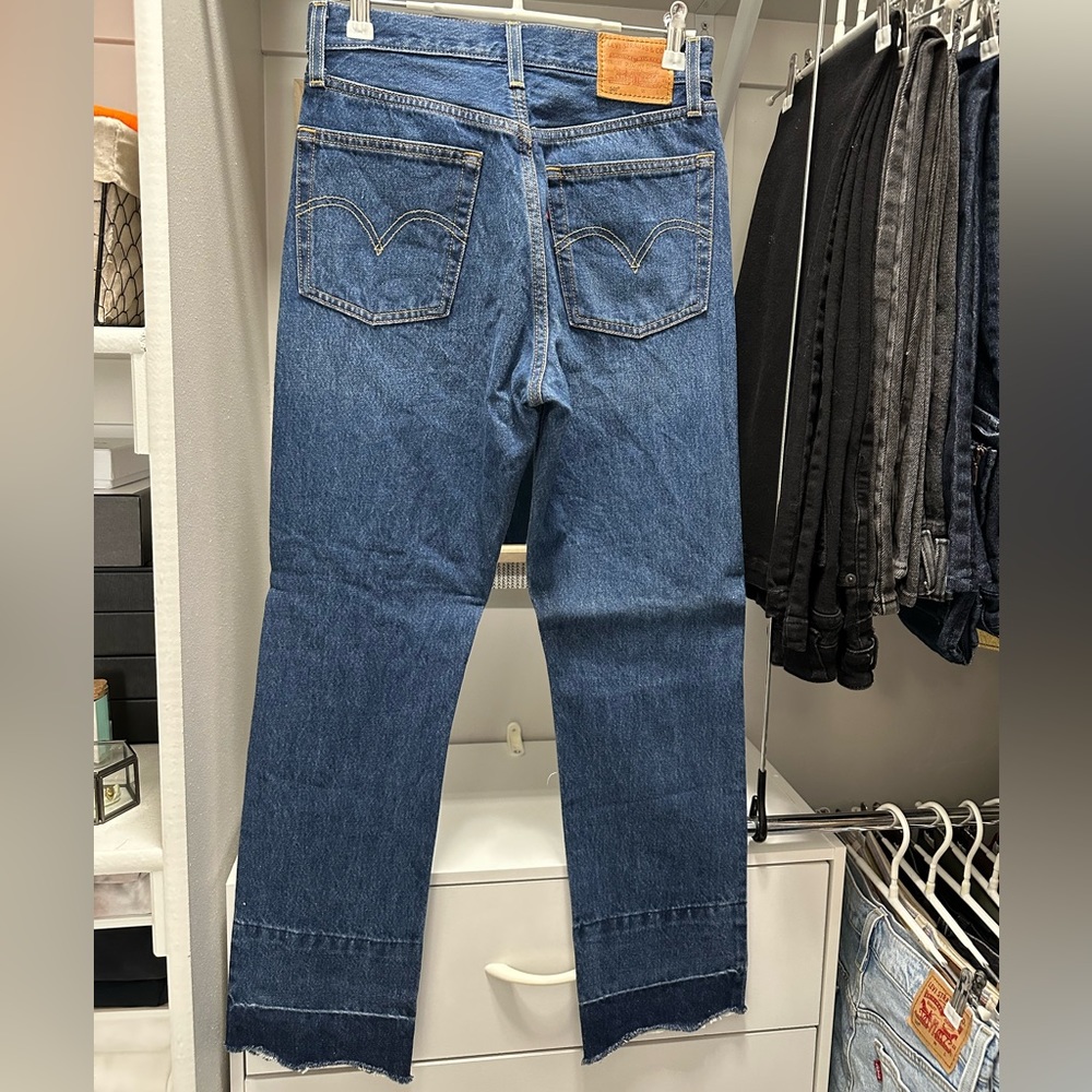 LEVIS 501s - Picture 2 of 7